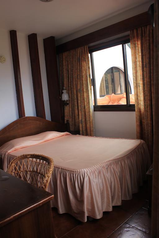 Rural De Sanroque Bed and Breakfast Santana  Kamer foto